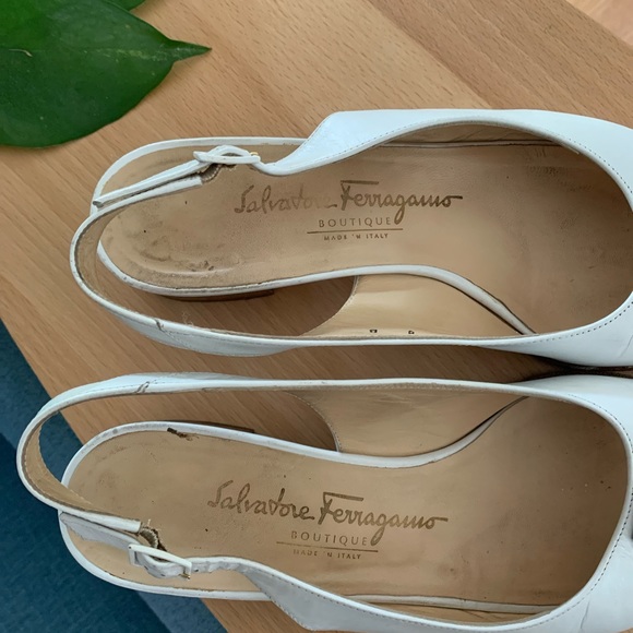 Salvatore Ferragamo White Neutral Slingback heels Sz 8 B - Picture 8 of 8